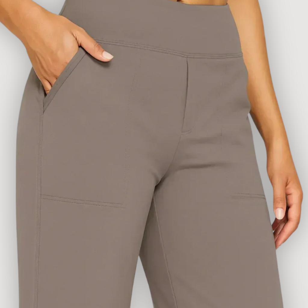 BRIA – PANTALÓN ANCHO RELAXED