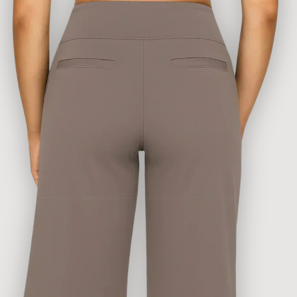BRIA – PANTALÓN ANCHO RELAXED
