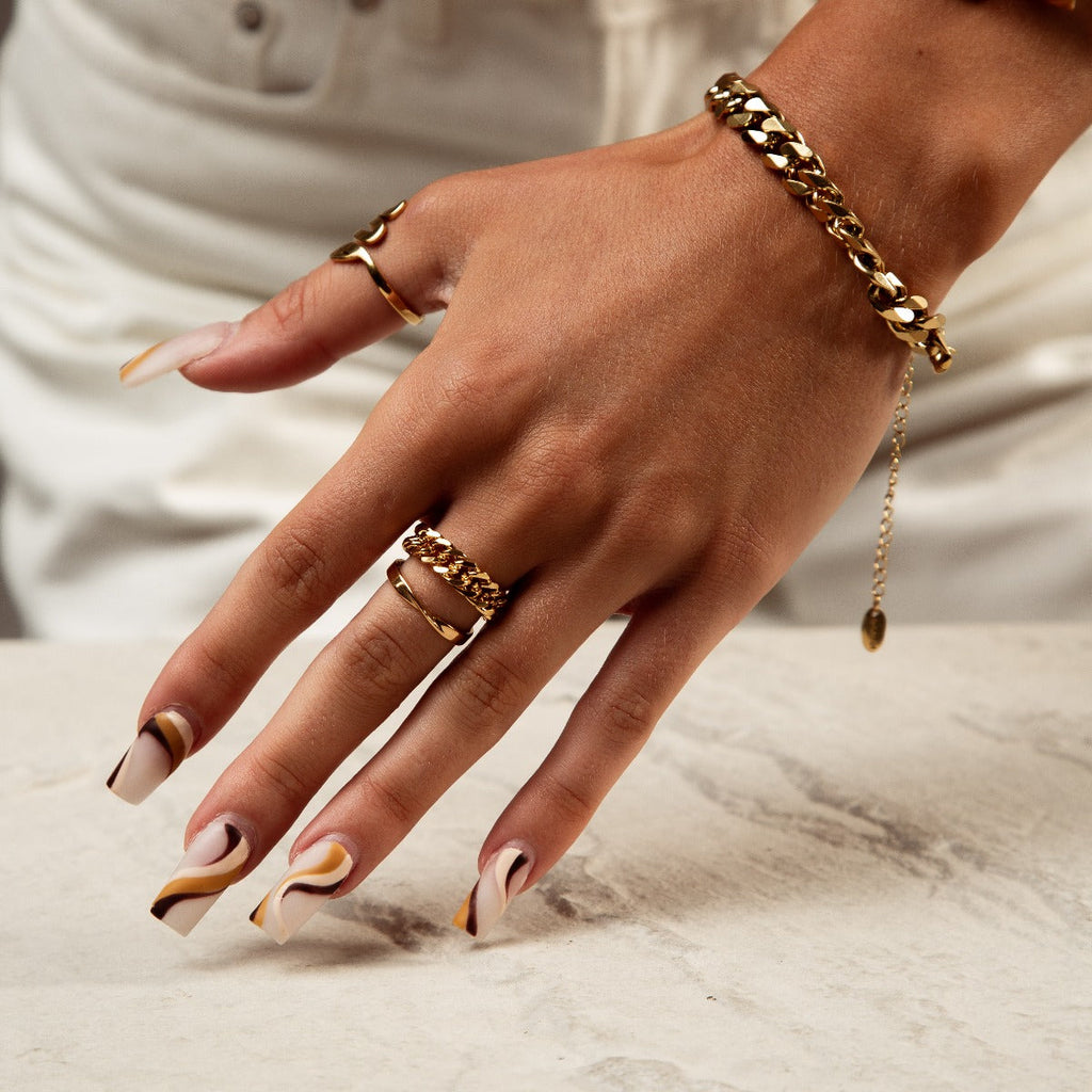 Anillo de Eslabones Cubanos