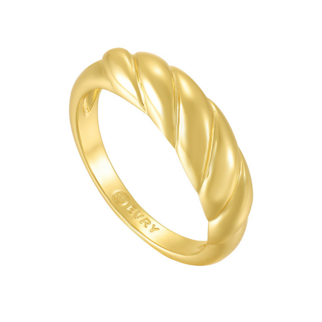 Anillo de espiral retorcida