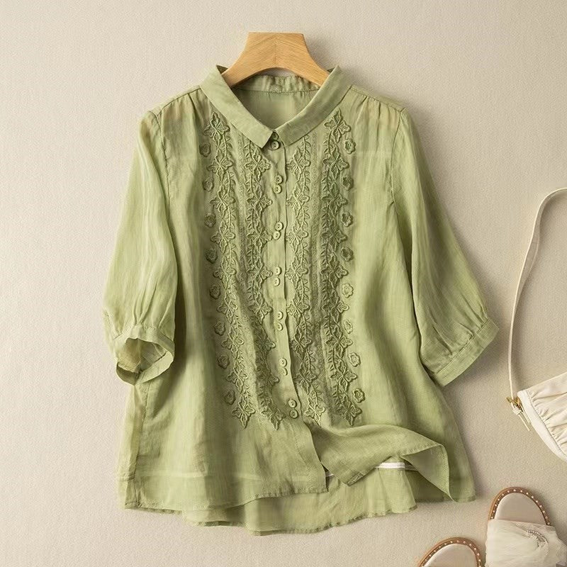 Marnie – Blusa Bordada con Tapeta de Botones