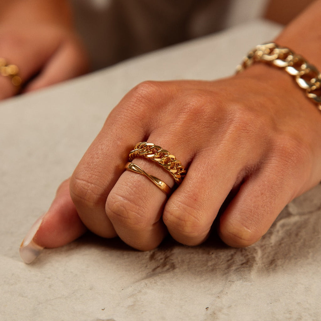 Anillo de Eslabones Cubanos